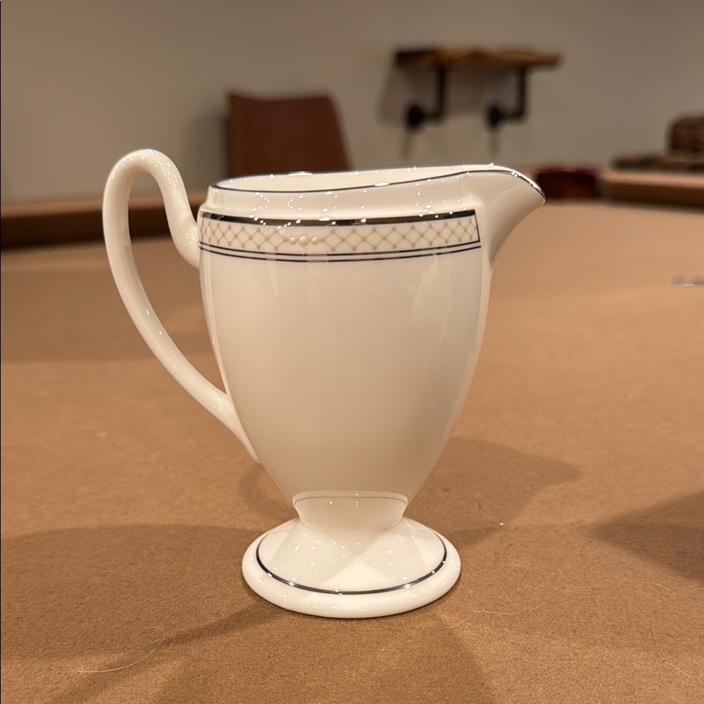 Waterford Padova Elegant White Creamer